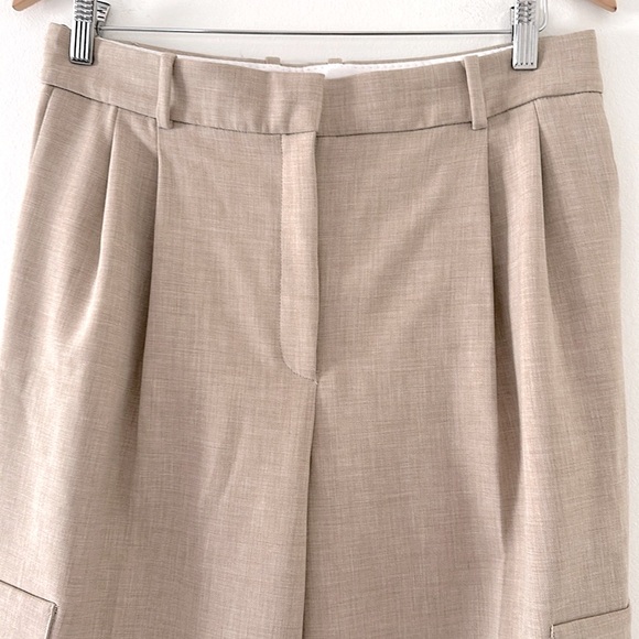 Aritzia Babaton Spotlight Cargo Pant high rise 
Straight Leg - Picture 7 of 16